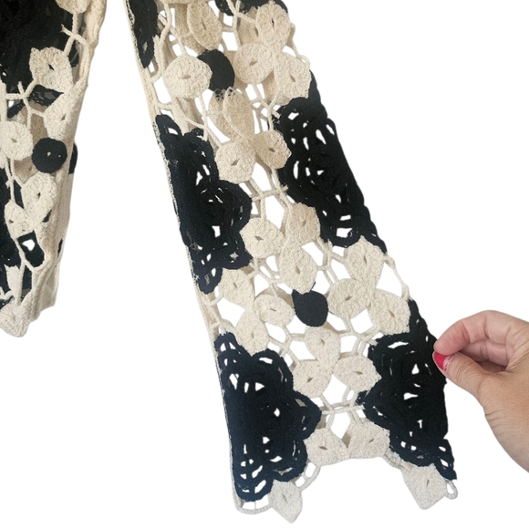 RD Style The Yenia Boho Goth Cropped Crochet Cream Black Floral Sweater, Size S - Picture 5 of 9